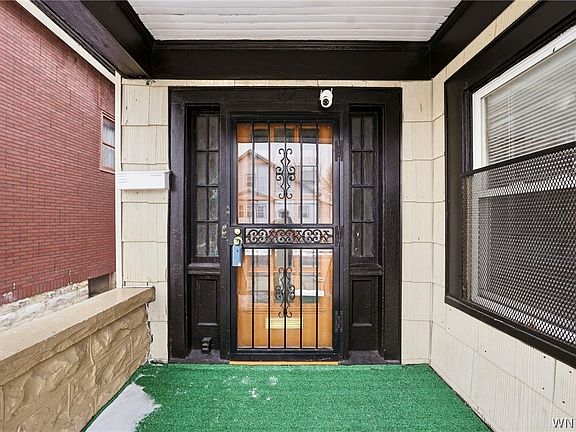 3rd image of 142 Lonsdale Rd