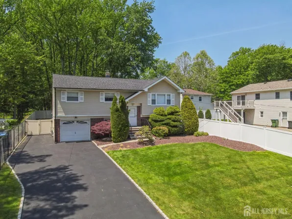 743 Wood Ave, Edison, NJ 08820