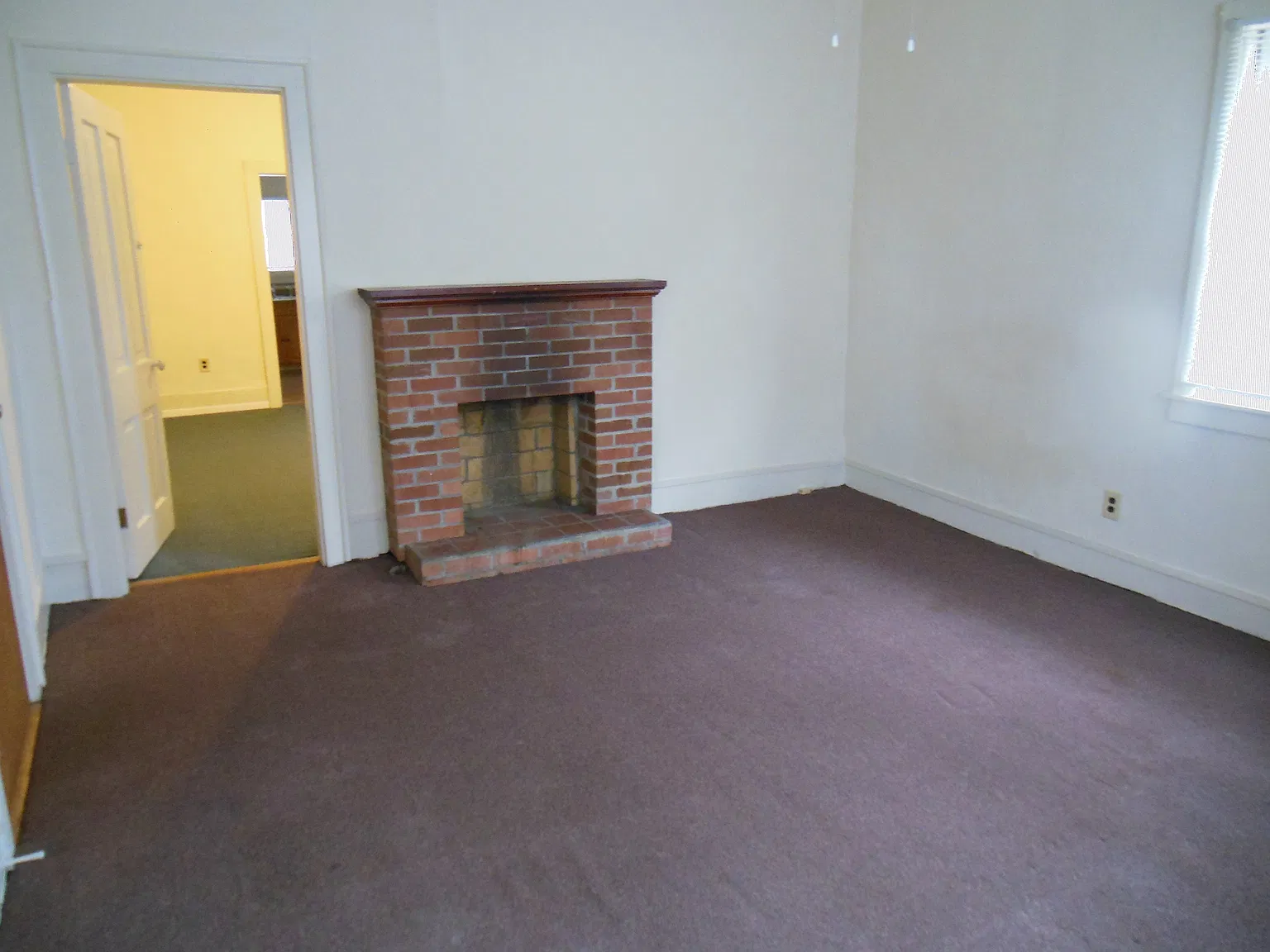 2 bed, 1000 sqft, $900 — Photo 3