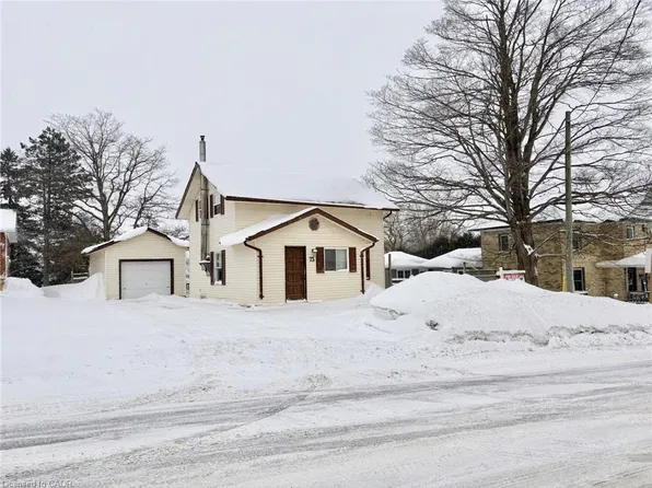 73 Main St E, Mapleton, ON N0G 1P0