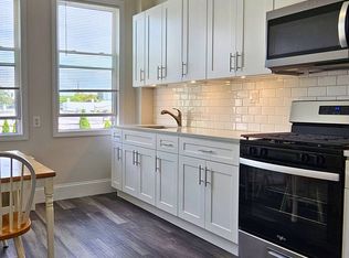 35-49 Vernon Blvd #2R, Astoria, NY 11106