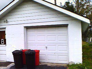 Garage/Workshop