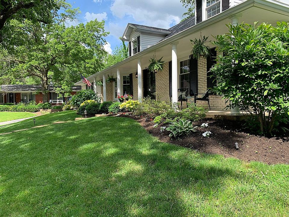 2nd image of 300 Gascony Way