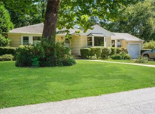 21 Sparrow Cir, White Plains, NY 10605