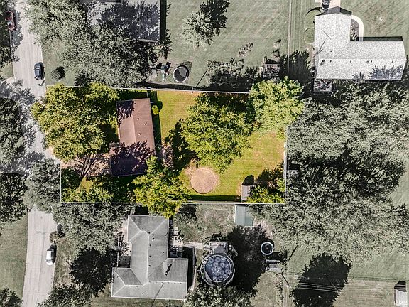 4th image of 604 W Annie Dr