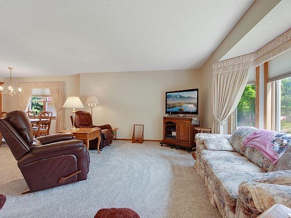 4th image of 6948 Wyndham Way
