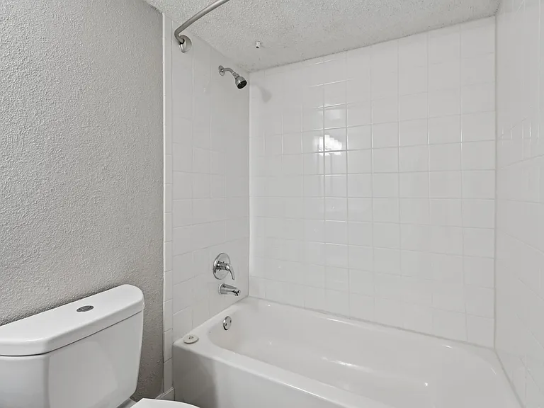 Sawgrass A1 Bathroom