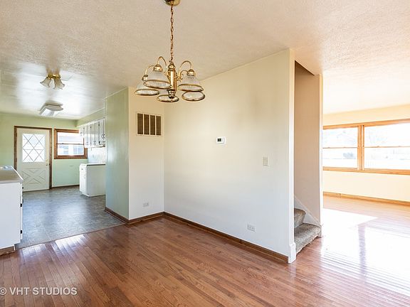 5th image of 118 Shadydell Ave