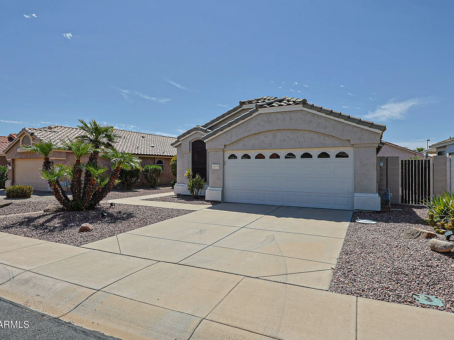 2 bed, 2.0 bath, 1401 sqft, $1,800 — Photo 2