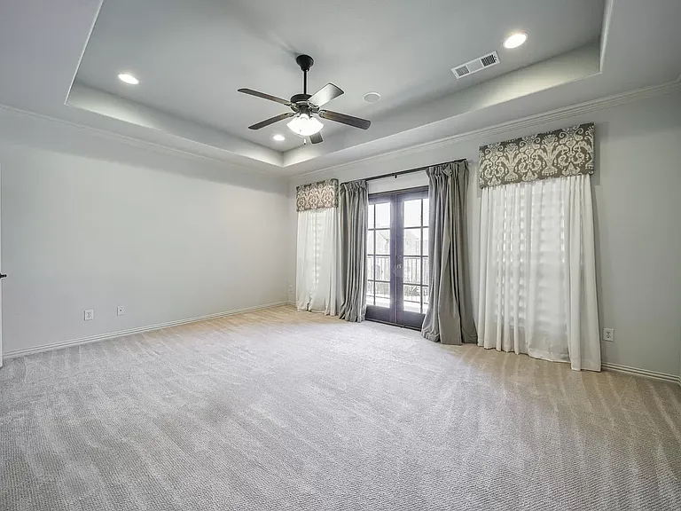 4034 Bishop Ln — Photo 27