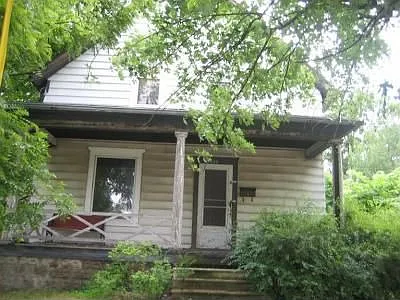 1120 Buffalo St photo 1