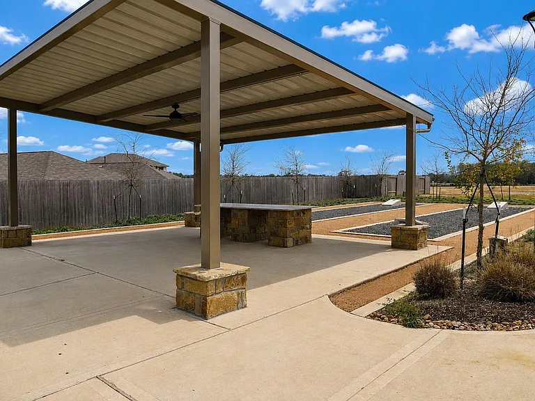 14978 N Ascot Bend Cir — Photo 41