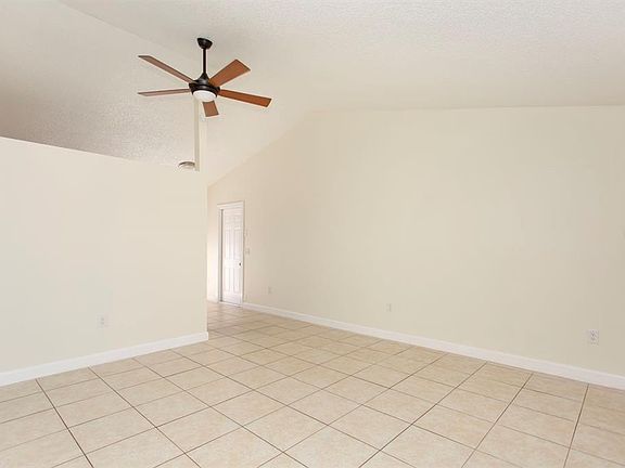 4th image of 7328 Carmel Ave