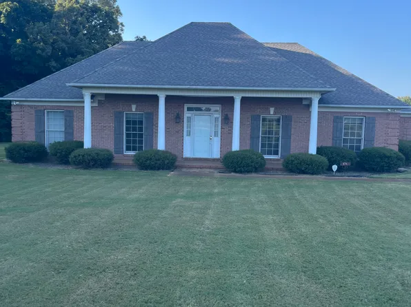 126 John Smith Rd, Jackson, TN 38305