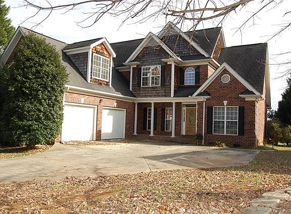 2nd image of 184 Eaglecrest Dr