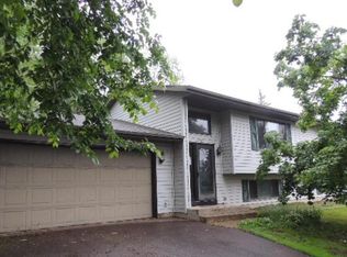 1427 Nicholas Dr, Eau Claire, WI 54703