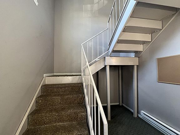 5th image of 1422 E Wyndham Cir APT 205