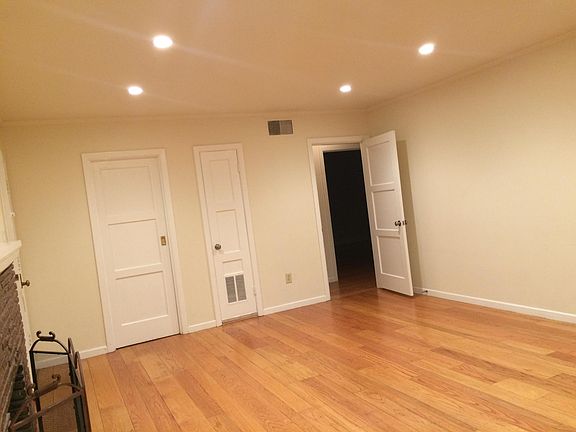 3rd image of 1700 Albemarle Way