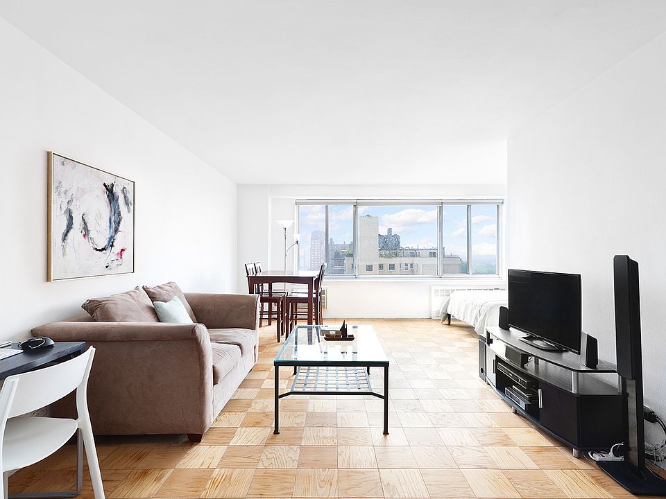 1st image of 400 Central Park W APT 19U