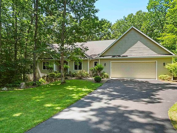 4th image of 4187 Williamston Ct