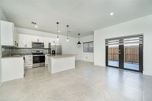 13353 SW 250th Ter Photo 1