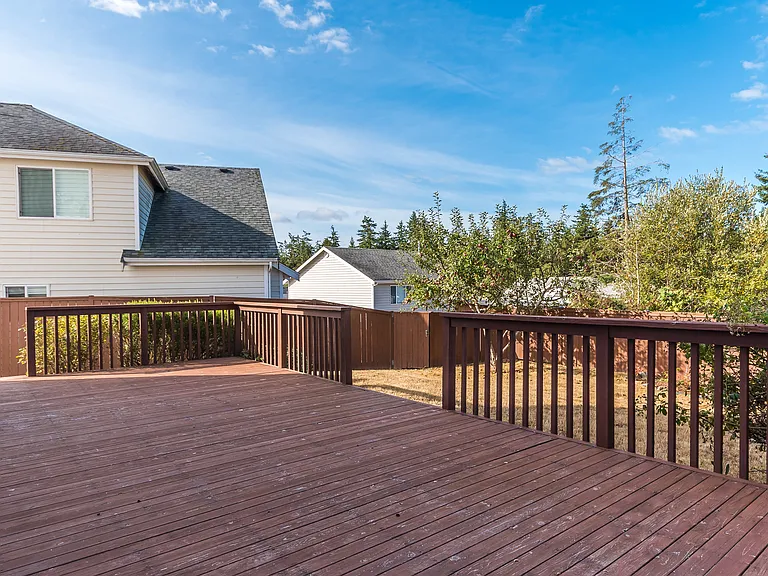 1182 NW Redwing Dr — Photo 14