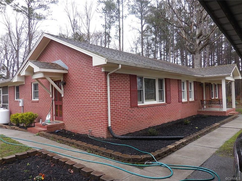 1st image of 18410 Pine Oak Ln