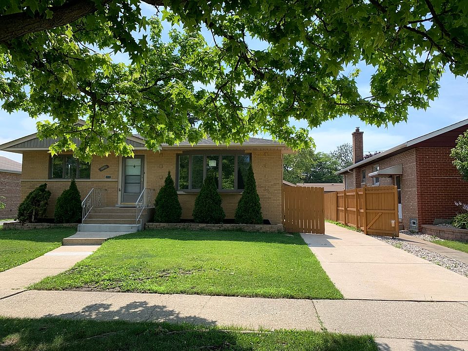 1st image of 10032 S 52nd Ave