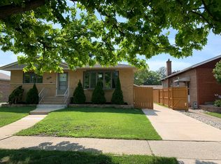 10032 S 52nd Ave, Oak Lawn, IL