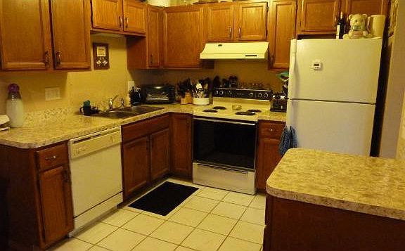 3rd image of 818 125th Ln NE