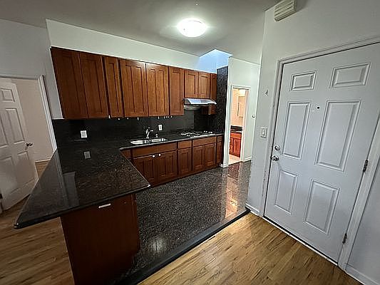 5th image of 83-12 Grand Ave #2