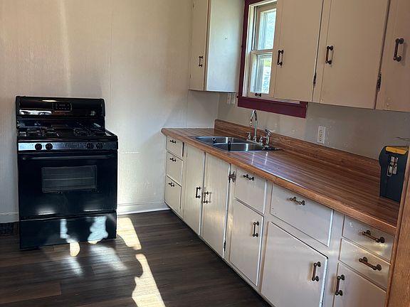 4th image of 605 5th St