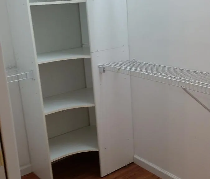walk in closet features