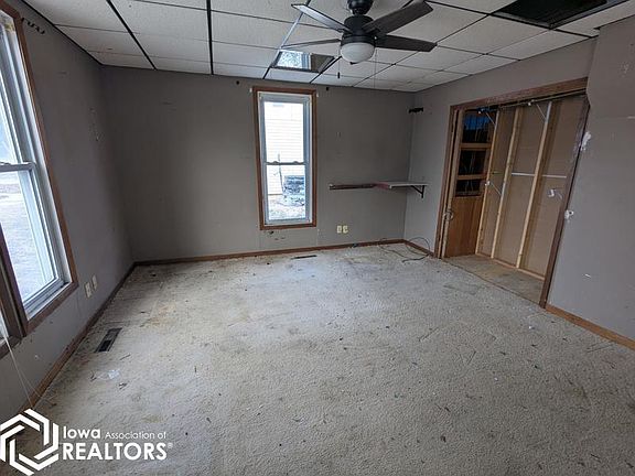 2nd image of 2205 Market St