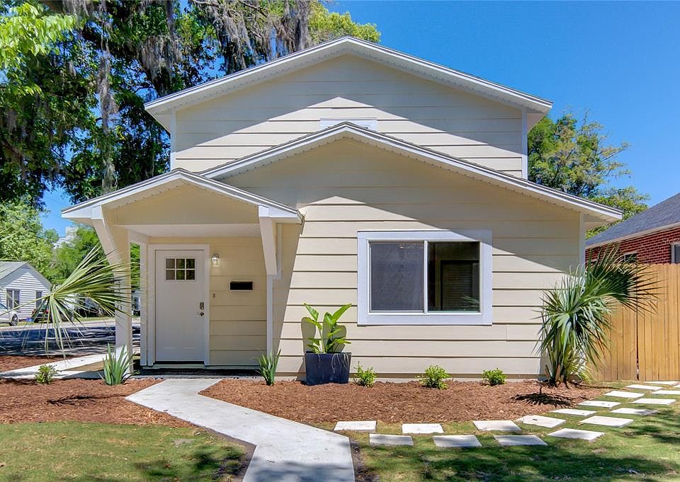 1st image of 1130 NW 3rd Ave