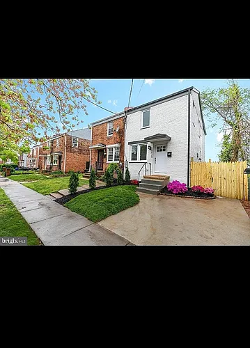 5520 B St SE Photo 1