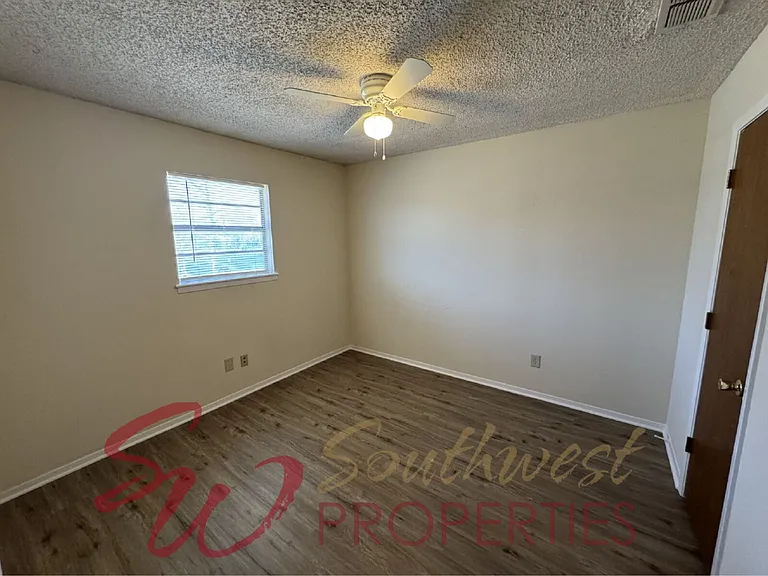 1387 W McNeill St #7 — Photo 9