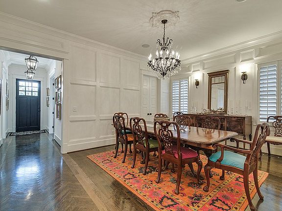 3rd image of 2906 W Linden Ave
