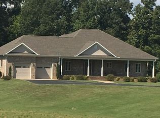 475 Park Pl, Lexington, TN 38351