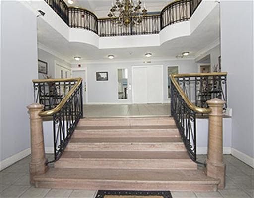 5th image of 285 Lynn Shore Dr APT 703