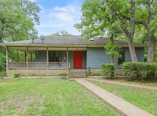 6211 Barnwood Dr, College Station, TX 77845