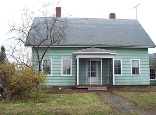 9 Hillcrest Rd, Newcastle, ME 04553