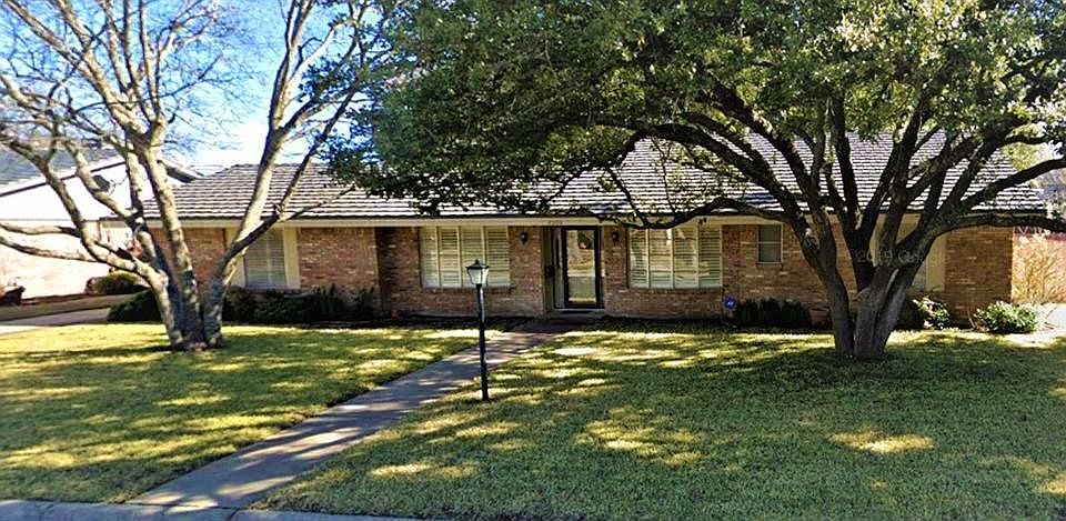 1st image of 4309 Plantation Dr