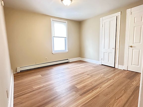 5th image of 37 Fairmont Ave #3
