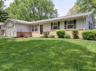 2208 Belmore Dr, Champaign, IL 61821