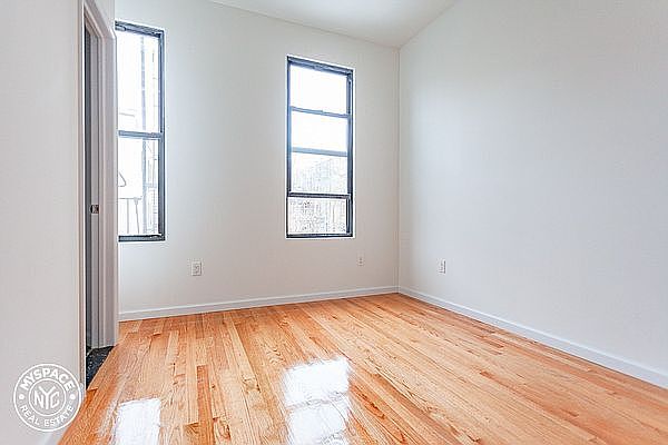1st image of 167 Wilson Ave #4T