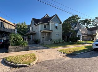 122 Caledonia St NE #1, Grand Rapids, MI 49505