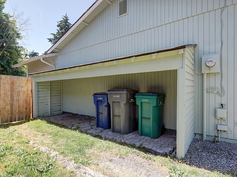 8015 NE 143rd St — Photo 21