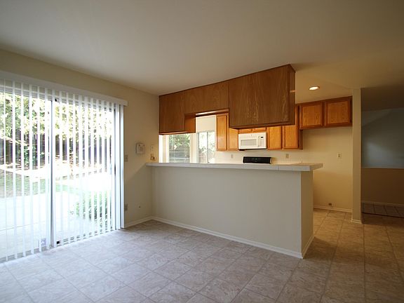 3rd image of 3137 E Orange Grove Blvd