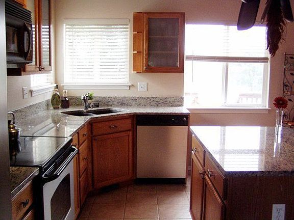 Lots of light in the kitchen!